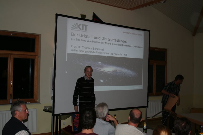 Prof. Schimmel beim Vortrag Okt. 2014